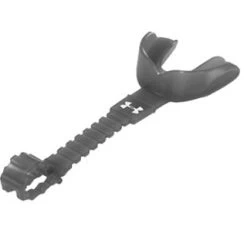Under Armour Braces Strapped Youth Mouthguard -11 - Black